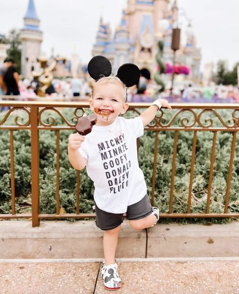 Family Disney World Pictures, Family Photos Disney, Mom And Son Disney Outfits, Hollywood Studios Family Outfits, Family Photos Disneyland, Disney Outfits For Boys, Mom And Son Disney Photo Ideas, Disney World 1st Birthday Pictures, Magic Kingdom With Toddler