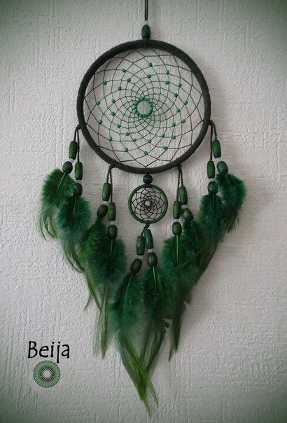 Green Dream Catcher, Mandala Dream Catcher, Indian Dream Catcher, Dream Catcher Patterns, Beautiful Dream Catchers, Dream Catcher Decor, Macrame Dream Catcher, Dream Catcher Native American, Dream Catcher Craft