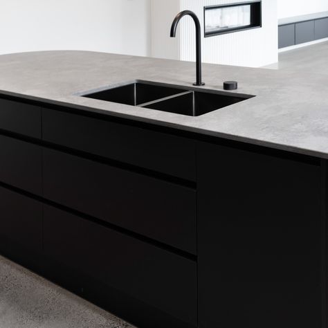 Matte Black has become an increasingly popular colour for its modern charm and luxury feel. Matte Black is very versatile, with the ability to create elegant, minimalist spaces or bold maximalist aesthetics.⁠ ⁠ Shop up to 30% off Matte Black Tapware for a limited time only!⁠ ⁠ ⁠ #bathroom #bathroomdesign #interiordesign #design #interior #home #homedecor #bathroomdecor #shower #bath #renovation #homedesign #bathroomremodel #bathroominspo #bathroominspiration #bathroomrenovation #tiles #toilet... Tiles Toilet, Black Tapware, Minimalist Spaces, Bath Renovation, Bathroom Inspo, Interior Home, Popular Color, Bathroom Renovation, Bathroom Inspiration