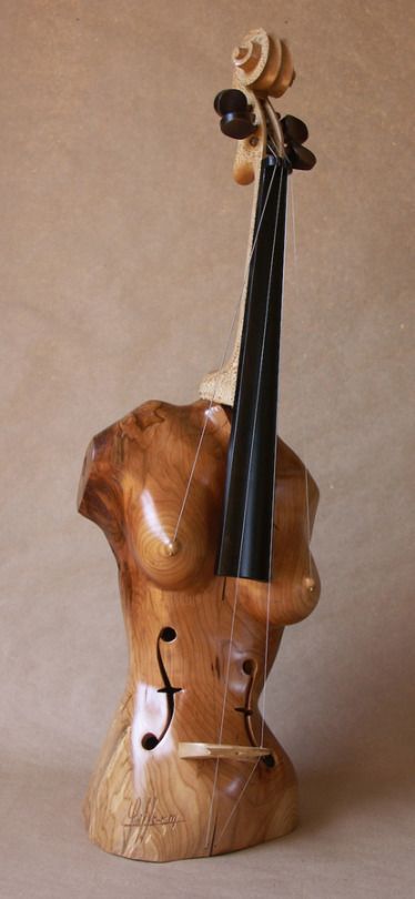 Violin Art, Art Musical, Instruments Art, Musical Art, Art Carved, Guitar Art, Wood Carving Art, Wooden Sculpture, Wooden Art