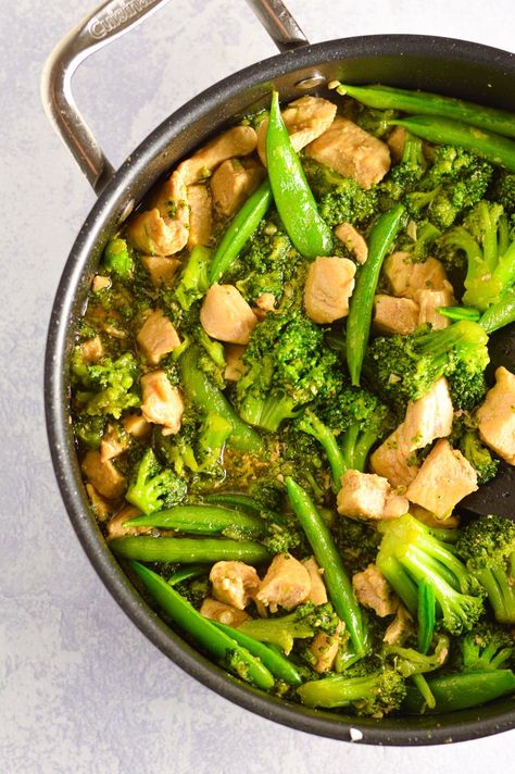 Snap Pea Stir Fry, Snap Peas Recipe, Chicken Broccoli Stir Fry, Fried Broccoli, Snap Pea, Asian Chicken Recipes, Stir Fry Recipes Chicken, Chicken Breast Recipes Easy, Quick And Easy Dinner