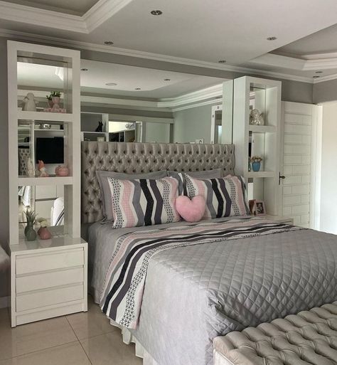 Luxury Kids Bedroom, Glam Bedroom Decor, Sewing Room Design, Glam Bedroom, Room Door Design, Princess Room, Redecorate Bedroom, Pink Room, Room Ideas Bedroom