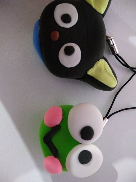 Keroppi Clay, Air Dry Clay Keychain, Clay Keychain, Badtz Maru, Leisure Time, Dry Clay, Air Dry Clay, Clay Art, Clay Crafts