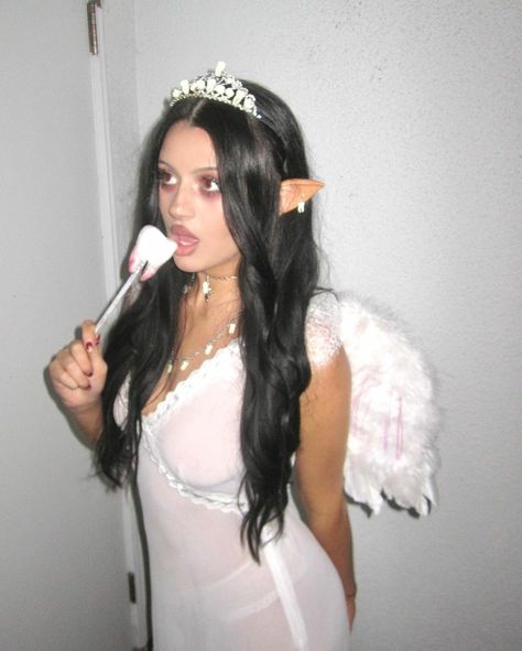 2022 Costume Ideas, Tooth Halloween Costume, Tooth Fairy Halloween, Fairy Costume Aesthetic, Tooth Fairy Costumes, Fashion Inspo Aesthetic, Girl Halloween Makeup, Pink Halloween Costumes, Fairy Costume Women