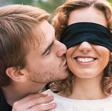 Blindfold Games, Kissing Games, Hot Games, Games For Couples, Couples Play, Couple Games, Stephen Hawking, Adult Games, Man In Love