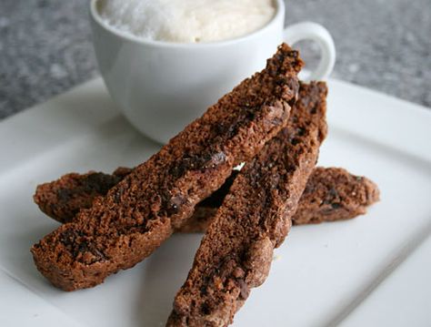 Gingerbread Biscotti Recipe, Gingerbread Biscotti, Italian Biscotti, Chocolate Biscotti, Vegan Gingerbread, Christmas Biscuits, Biscotti Cookies, Biscotti Recipe, Fine Cooking