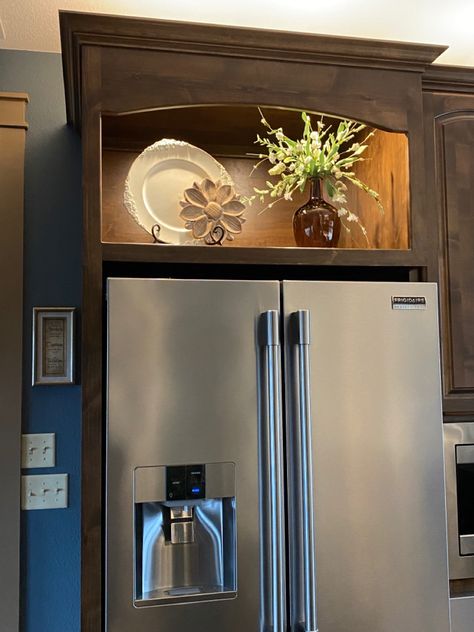 Simple but charming way to decorate above your fridge Cabinets Above Refrigerator, Above Refrigerator Ideas, Above Fridge Ideas, Above Fridge Decor, Top Of Fridge Decor, Above Kitchen Cabinets Ideas, Above Refrigerator, Decorating Above Kitchen Cabinets Ideas, Underground Lair