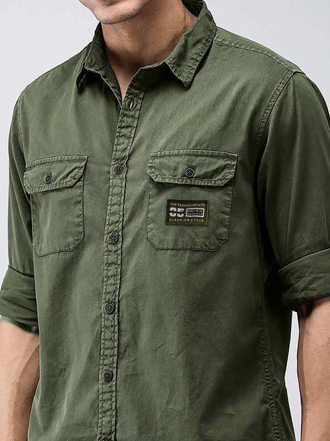 Menswear casual shirt. men youth style fashion shirt, mens cargo casual shirt, minimalistic detailing outfits for men, style trend for menwear. Menswear Casual, Blouse Man, Outfits For Men, Cargo Shirts, Mens Cargo, Black Cargo, Cotton Shirts, Men Shirt Style, Casual Shirt