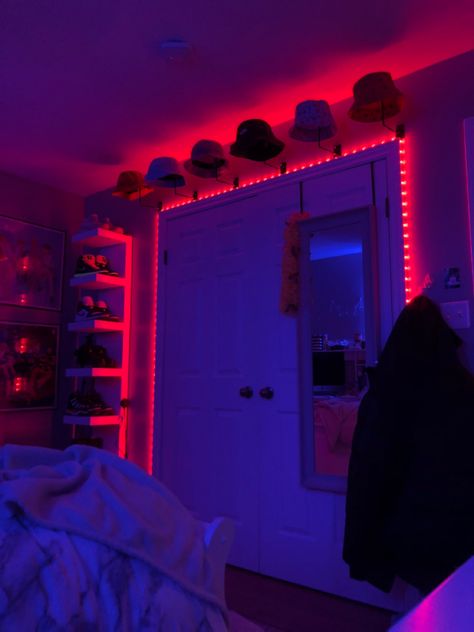 Led Lights Bedroom Guys Room, Guys Room Aesthetic Led Lights, Cool Room Ideas For Guys Led Lights, Teen Boy Bedroom Baseball, Led Lights Bedroom Boys, Boys Room Led Lights, Guy Room Ideas Bedrooms, Chill Vibe Room Ideas, Cool Room Ideas For Guys