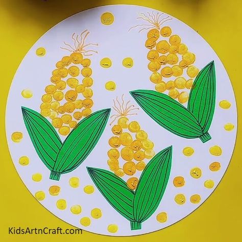 Easy To Make Corn Art With Finger Tutorial For Beginners Check more at https://www.kidsartncraft.com/corn-art-finger-tutorial/ Ladyfinger Painting For Kids, Finger Painting Ideas For Kids, Dani Kruha, Bud Painting, Soal Tk, Finger Painting For Kids, Summer Arts And Crafts, Finger Art, Project Work