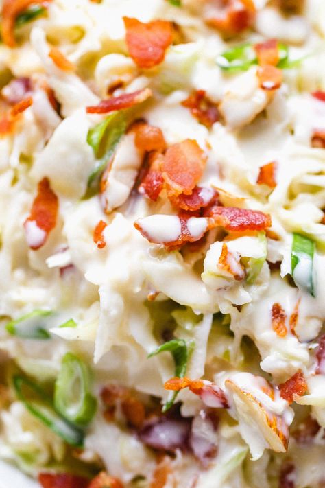 Apple Bacon Coleslaw - Super creamy, crunchy, and fresh! This coleslaw recipe only takes a few minutes to make and is packed with bright and delicious flavor! Salad Recipes Thanksgiving, Apple Bacon Coleslaw, Colorful Salad Recipes, Thanksgiving Salad Recipes, Picnic Side Dishes, Coleslaw Recipe Easy, Thanksgiving Salad, Mint Salad, Recipes Thanksgiving