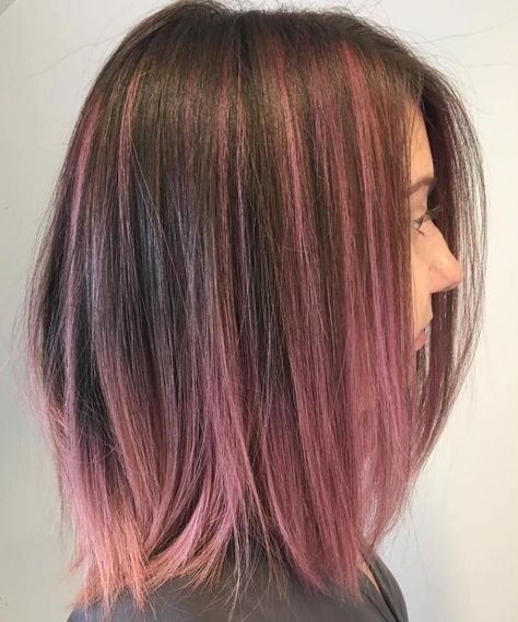 Straight Brown Hair with Pink Highlights Highlights Brown Hair Balayage, Pink Hair Highlights, Red Hairstyles, Color Tips, Haircuts Ideas, Hair Streaks, Pink Highlights, Brown Hair Balayage, Highlights Brown Hair