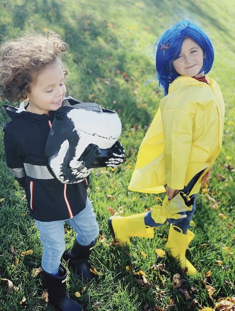 Faye and marks halloween costumes  Cute idea for a brother and sister costume  #coraline #wybie Halloween Costumes Ideas For Brother And Sister, Sibling Costumes Brother Sister Older, Matching Costumes For Siblings, Sibling Costume Ideas Brother Sister, Brother And Sister Costume Ideas, Brother And Sister Costumes, Brother And Sister Halloween Costumes, Brother Sister Costumes, Siblings Costumes