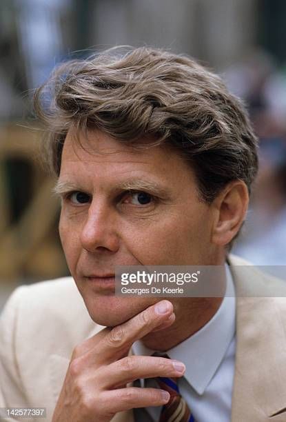 James Fox on the set of 'Absolute Beginners' directed by Julien Temple UK May 1985 Edward Fox Actor, Robert Fox, Terry Thomas, Laurence Fox, Fox Photos, Fox Pictures, Actor James, London Film Festival, Mary Elizabeth