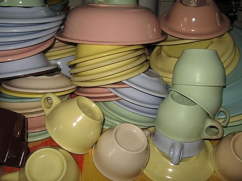 Collecting Vintage Melmac Dinnerware : History and Information ( Good Grief not only clothing I grew up with but tableware now referred to as Vintage-  Time marches on) Mid Century Modern Dishes, Melamine Dishes, Vintage Dishware, Russel Wright, Melamine Bowls, Melamine Dinnerware, Plastic Ware, Vintage Dinnerware, Fun Hobbies