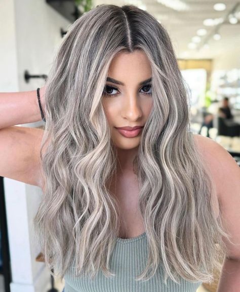 Ash Blonde With Brown Lowlights, Spring Blonde Hair, Blonde 2024, Spring Blonde, Ash Blonde Hair Balayage, Blonde Ideas, Cool Ash Blonde, Ash Blond, Platinum Hair Color