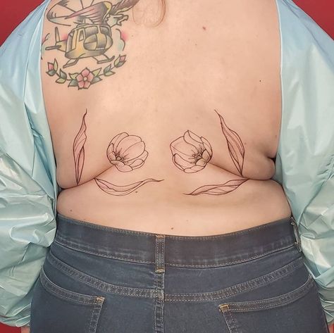 Stomach Tattoo Plus Size Women, Tummy Tattoo Plus Size, Back Tattoo On Plus Size Women, Fat People Tattoos, Stomach Tattoo Plus Size, Body Contouring Tattoo, Plus Size Tattooed Women, Stomach Tattoos Women Plus Size, Plus Size Tattoo Placement