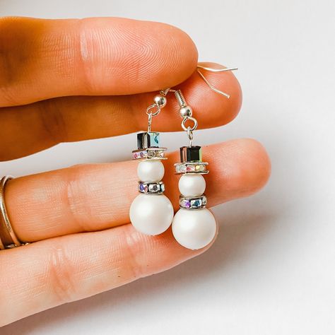 Handmade Snowman, Swarovski Christmas, Snowman Earrings, Christmas Tree Earrings, Jewelry Making Project, Earrings Christmas, Jewelry Design Earrings, Earrings Inspiration, Earrings Crystal