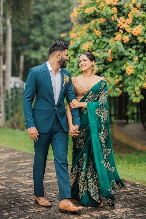 Engagement Outfits Indian Saree, After Marriage Photoshoot Indian, Couple Photoshoot Poses Sadi, Sadi Pose Couple, Pre Wedding Dress For Men, Saari Poses Couple, Sadi Coupal Pose, Couple Pose In Sari, Indian Treditional Photoshoot Couple