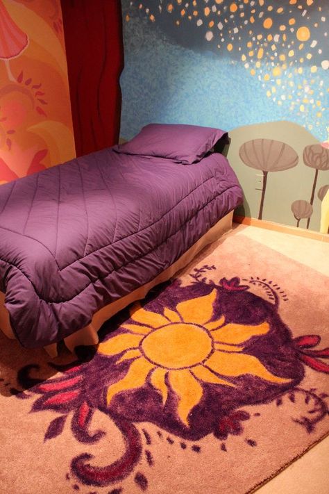 Rapunzel Room Ideas, Tangled Room Ideas, Purple Room Ideas Kids, Rapunzel Themed Room, Tangled Themed Room, Rapunzel Bedroom Ideas, Tangled Room Decor, Rapunzel Room Decor, Rapunzel Bedroom