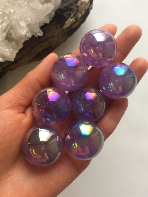 Angel Aura Amethyst, Angel Aura Crystal, Aura Amethyst, Amethyst Sphere, Crystal Angel, Aura Crystals, Angel Aura Quartz, Les Chakras, Angel Aura