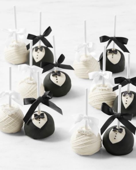 Wedding + Engagement Cake Pop Party Favor Idea Bride And Groom Cake Pops, White Engagement Party, Engagement Party Diy, Engagement Party Games, Black And White Wedding Theme, Chocolate Cake Pops, Wedding Cake Pops, Black Wedding Cakes, Groom Cake