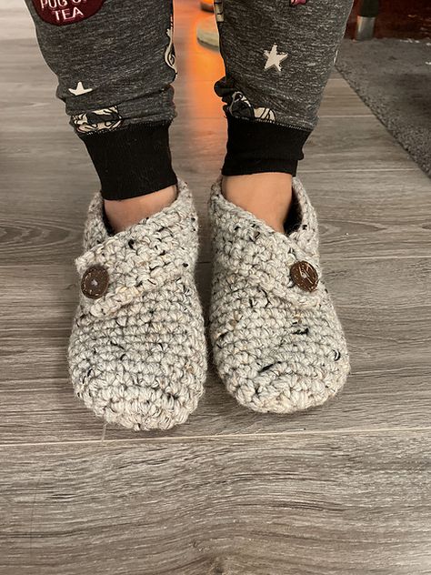 Crochet slippers adult free pattern