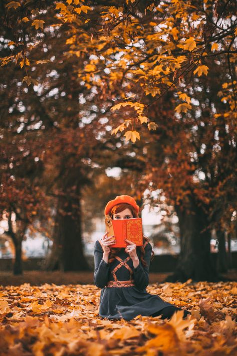 Autumn Photography Portrait, Fall Photo Shoot Outfits, A Clothes Horse, Fall Shoot, Fall Portraits, Shotting Photo, Fall Photoshoot, Fall Pictures, Autumn Cozy