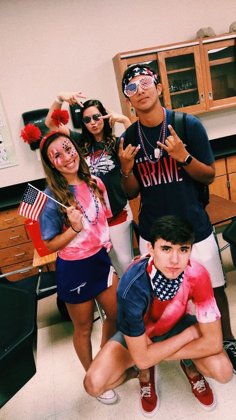 Patriotic Day Spirit Week, Water Olympics, Football Game Outfit Highschool, Cowboy Outfit For Men, 4th Of July Pics, American Vibes, Homecoming Spirit Week, Old Lady Costume, National Girlfriend Day