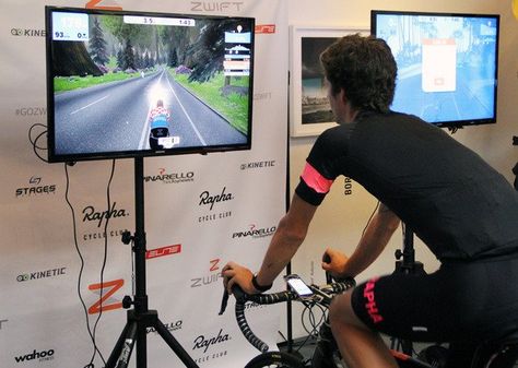 This technology makes riding a bike indoors a lot less awful Zwift Cycling, Bike Women Cycling, Bike Rollers, Google Search Engine, Cycle Training, Cycle Ride, Bike Kit, Indoor Cycling, Cool Bicycles