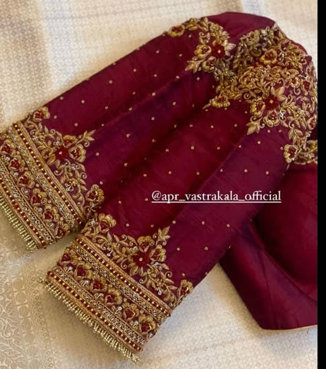 Straight Line Aari Work Blouse Design, Border Work Blouse Designs, Wedding Blouse Aari Work Designs, Hand Work Blouse Design For Bridal, Muhurtham Blouse Designs, Maggam Work Blouse Designs Bridal, Aari Work Blouse Wedding, Simple Maggam Work Blouses, Apr Vastrakala