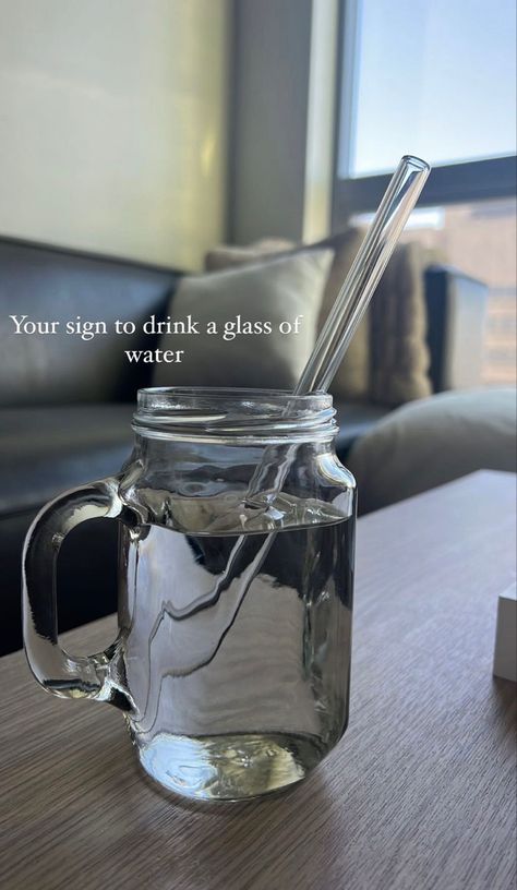 Drink Water Aesthetic Wallpaper, Natural Juice, Nandi Hills, Food Captions, Healthy Food Motivation, Healthy Lifestyle Food, Pretty Drinks, Healthy Girl, Healthy Lifestyle Inspiration