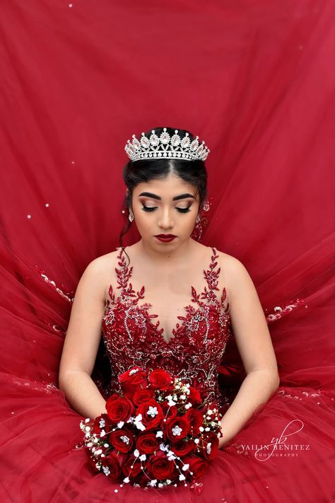 Quinceanera Photography | West Palm Beach Photographer Quinceañera Hair, Crown And Tiara, Quinceañera Photoshoot Ideas, Quince Photoshoot Ideas, Quince Pictures, Quinceanera Pictures, Palm Beach Photography, Quinceanera Gifts, Quinceanera Crown