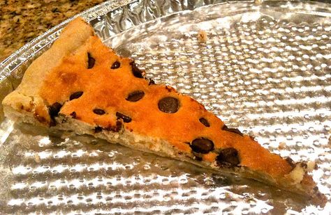 Chocolate Chip Pizza!  Those of you who have been blessed enough to have tried the Pizza Inn Chocolate Chip Pizza, this might just be as close to theirs as we can get.  I will be trying this soon. Pizza Inn Dessert Pizza Recipe, Pizza Inn Chocolate Chip Pizza, Chocolate Chip Pizza Recipe, Chocolate Chip Pizza, Pizza Inn, Easy Sweets, Cream Pie Recipes, Pizza Recipe, Great Desserts