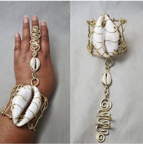 Large Cowrie Shell Handpiece Cuff Bracelet Wire Cuff - Etsy UK Beaded Seashell, Bracelet Seashell, Afro Jewelry, Wire Cuff Bracelet, Cowrie Shell Jewelry, Afrocentric Jewelry, Dope Jewelry Accessories, Seashell Bracelet, Middle Finger Ring