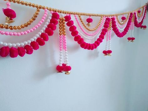 Bandarwal Designs Handmade Latest, Macrame Toran Designs, Toran Designs, Macrame Toran, Hanging Floral Decor, Door Toran, Thali Decoration Ideas, Woolen Craft, Door Hanging Decorations