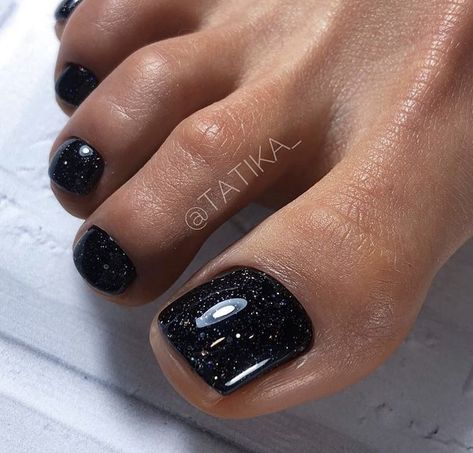 Black Glitter Pedicure, Black Pedicure, Glitter Pedicure, Glitter Toe Nails, Gel Toe Nails, Acrylic Toe Nails, Acrylic Toes, Toe Nail Color, Gel Toes