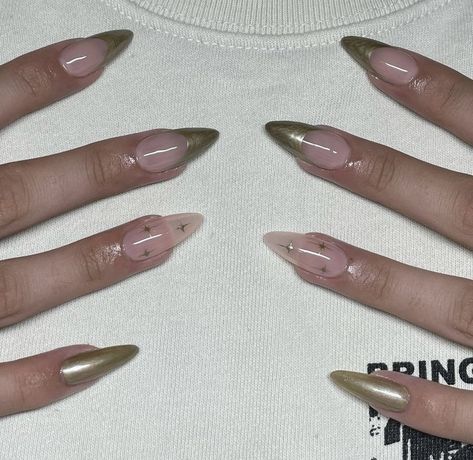 Round Stiletto Nails, Gelx Apres Nails, Green Tip Nails, Rounded Stiletto Nails, Simple Stiletto Nails, Elite Nails, Gel X Nails, X Nails, Chrome Nails Designs