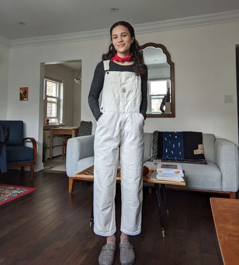 Librarians Wardrobe, Overalls Winter Outfit, White Overalls Outfit, Librarian Wardrobe, Librarian Outfit, Overalls Outfit Winter, Overalls Winter, Hipster Clothing, White Overalls