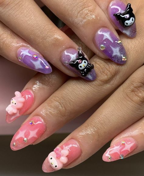 Sanrio Nails Art, Kuromi And Hello Kitty Nails, Sanrio Nails Kuromi, Kuromi Inspired Nails, Kurumi Nails, My Melody And Kuromi Nails, Kuromi Nails Acrylic, Uñas Kuromi, Anime Themed Nails