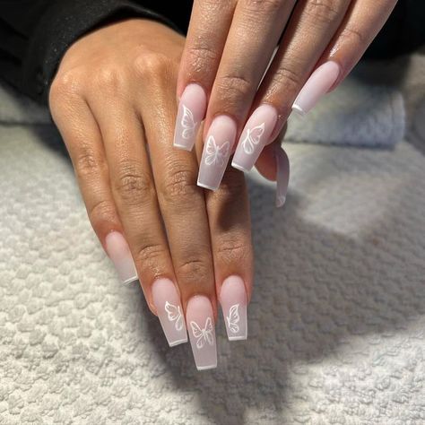 White Nails Butterfly, White Nails With Butterflies, White Butterfly Nails, Butterfly Acrylic Nails, White Butterflies, Butterfly Nails, Nail Techniques, White French Tip, White Acrylic Nails