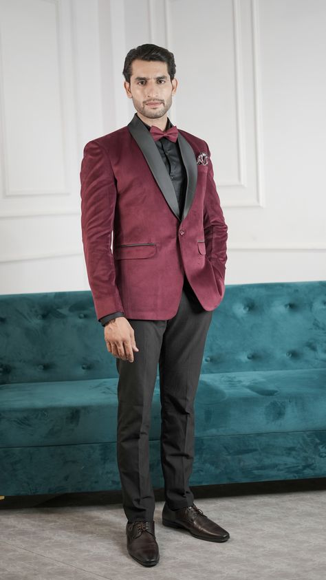 Suits For Groomsmen, Groom Tuxedo Wedding, Maroon Blazer, Prom Dinner, Jacket For Winter, Velvet Tuxedo, Master Tailor, Winter Suits, Linen Suits