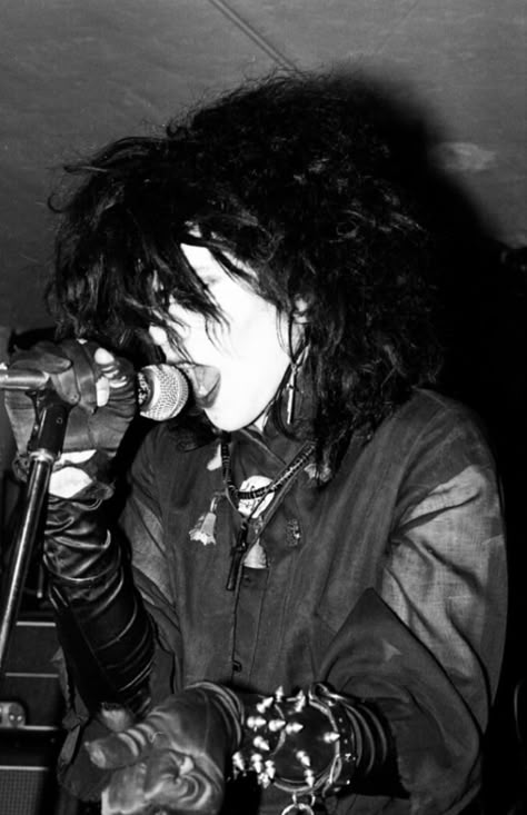 Goth Wizard, Goth Singers, Rozz Williams, Goth Men, Goth Guy, Industrial Goth, 80s Goth, Goth Bands, Goth Guys