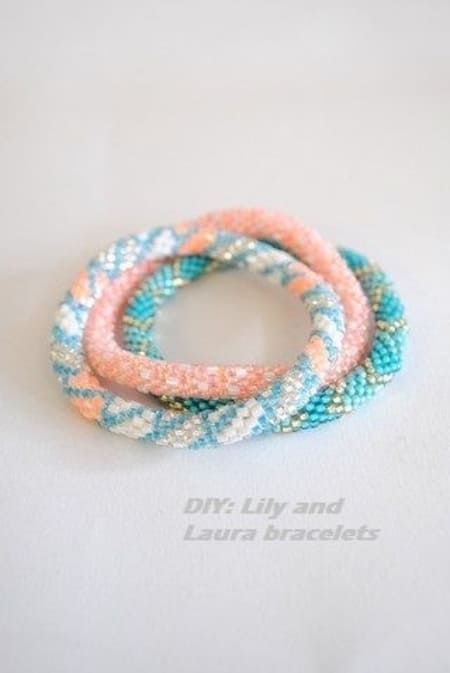 Cute, smart, fancy DIY ideas and projeccts to have some fun Crochet Beaded Bracelets, Bead Crochet Patterns, Bead Crochet Rope, Bracelet Love, Crochet Rope, Beaded Rope, Crochet Bracelet, Bead Crochet, Bijoux Diy