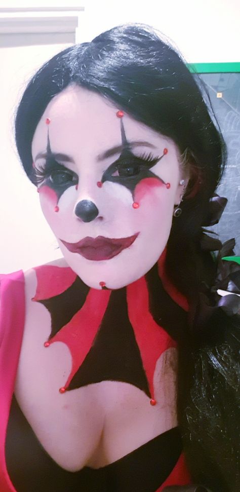 Black, red and white halloween clown makeup.   #clown #halloween #makeup #dosomething Red Black And White Clown Makeup, Black And Red Clown Makeup, Red And Black Clown Makeup, Clown Makeup Red, Killer Clown Makeup Women, Red Clown Makeup, Lana Costume, Red And Black Halloween, Jester Makeup