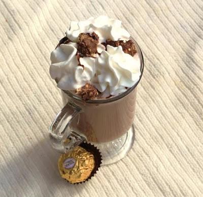 Amazing Nutella & Ferrera Candy Hot Chocolate Recipe Nutella Hot Cocoa, Nutella Hot Chocolate Recipe, Nutella Hot Chocolate, Gourmet Hot Chocolate, Hot Chocolate Cocoa, Italian Breakfast, Hot Chocolate Recipe, Chocolate Nutella, Chocolate Recipe