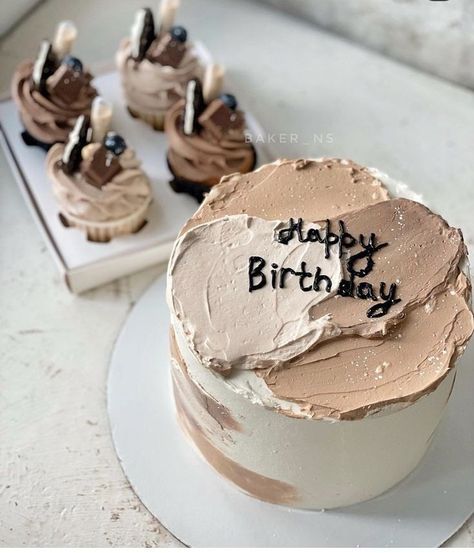 Brown Birthday Decorations Simple, Brown Aesthetic Cake Birthday, Brown Bento Cake, Brown Cake Aesthetic, Brown Cake Design, Brown Birthday Cake, Cycling Cake, Simple Birthday Cake Designs, Simple Cake Designs