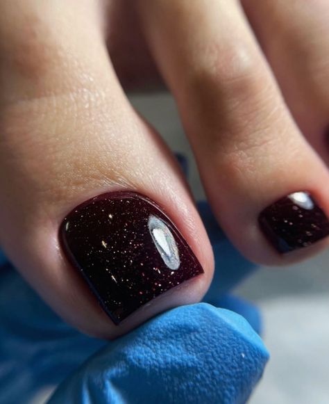 Explore the Top 36 Fall Toe Nail Colors of 2024 – Trendy Pedicure Inspirations Best Pedicure Colors, Fall Toe Nail Colors, Trendy Pedicure, Toe Nail Colors, Fall Toe Nails, Short Fall Nails, Fall Pedicure, Fall Toes, Pedicure Colors