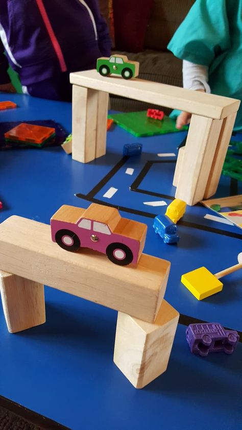 Making block bridges in preschool #MGTblogger Preschool Transportation Theme, Stem Engineering Projects, Bridge Kids, Preschool Transportation, Transportation Theme Preschool, Brain Craft, Bridge Game, Transportation Activities, Art Preschool