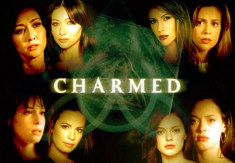 Charmed Phoebe Charmed, Charmed Tv Show, Charmed Tv, Charmed Sisters, Shannen Doherty, Tv Show Games, Great Tv Shows, Telephones, Me Tv